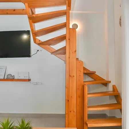 Apartment Serenite Santorini Getaway Offering 2 Bedrooms And Stunning Sea Views Kamári