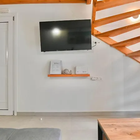 Apartment Serenite Santorini Getaway Offering 2 Bedrooms And Stunning Sea Views Kamári