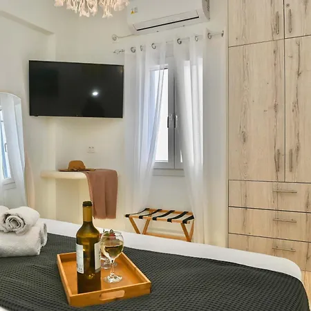 Serenite Santorini Getaway Offering 2 Bedrooms And Stunning Sea Views *